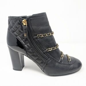 Chanel Chain Quilted Black Leather Matelasse Ankle Boots  CC - size 39